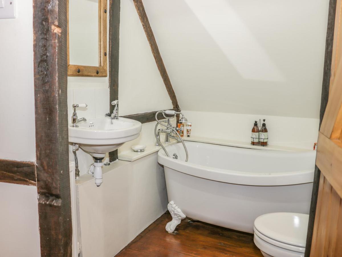 Little Pound House Villa Mamble Ngoại thất bức ảnh