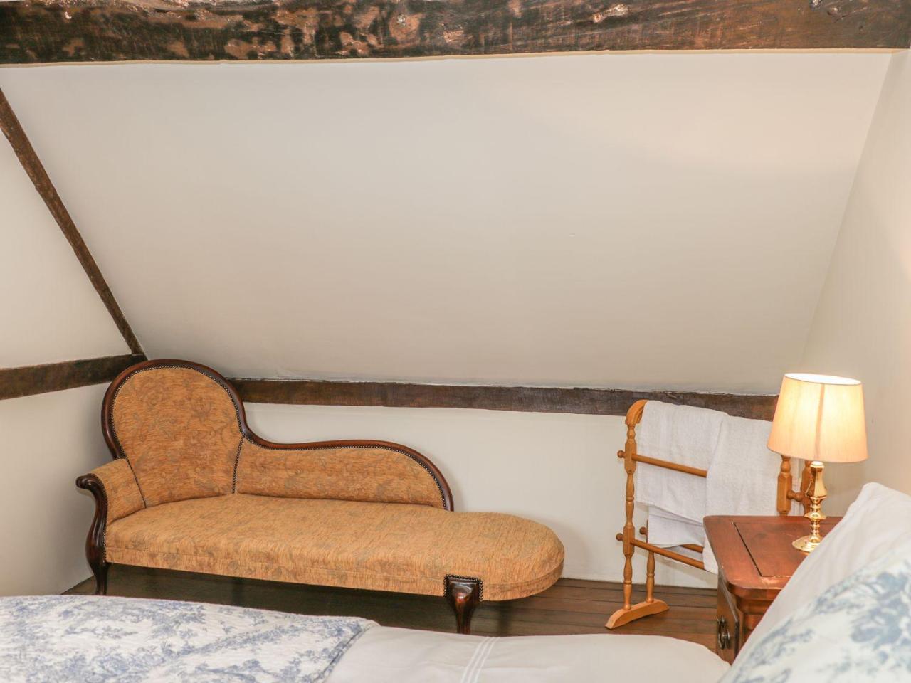 Little Pound House Villa Mamble Ngoại thất bức ảnh